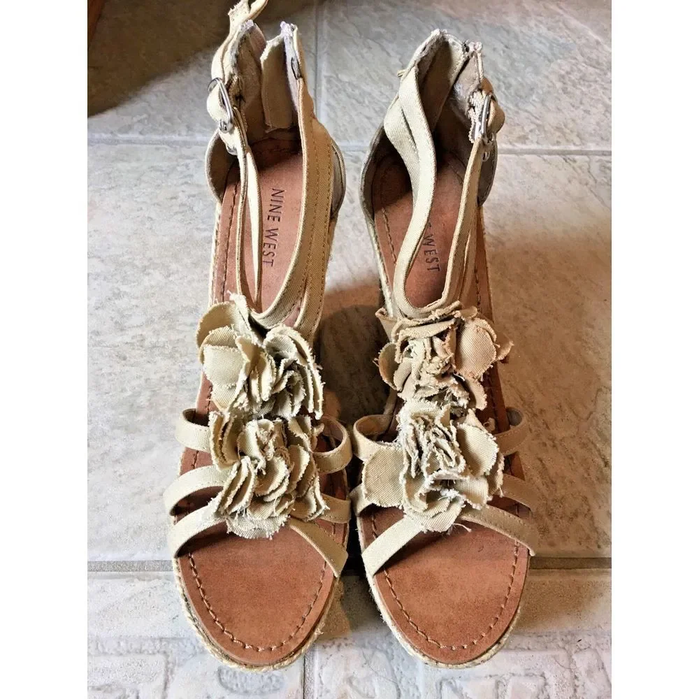 Nine West Women's Burlap Wedge Open Toe Sandals - sz 7.5 with flowers‎